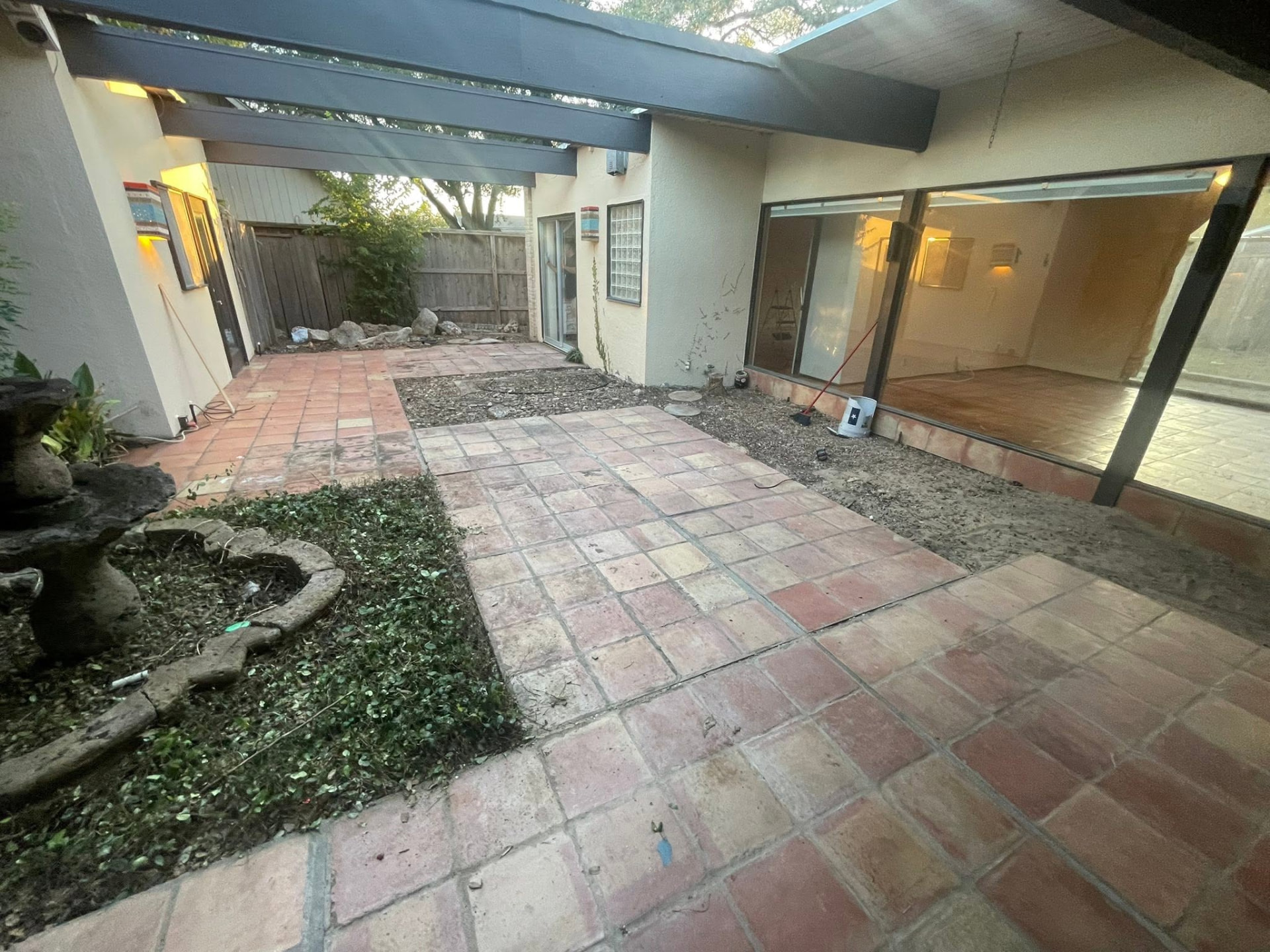 After: Courtyard junk removal and brush cleanout